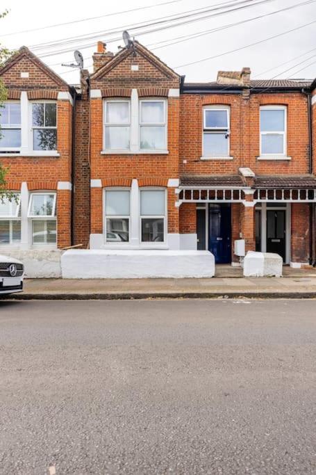 Апартаменты Streatham Лондон Экстерьер фото